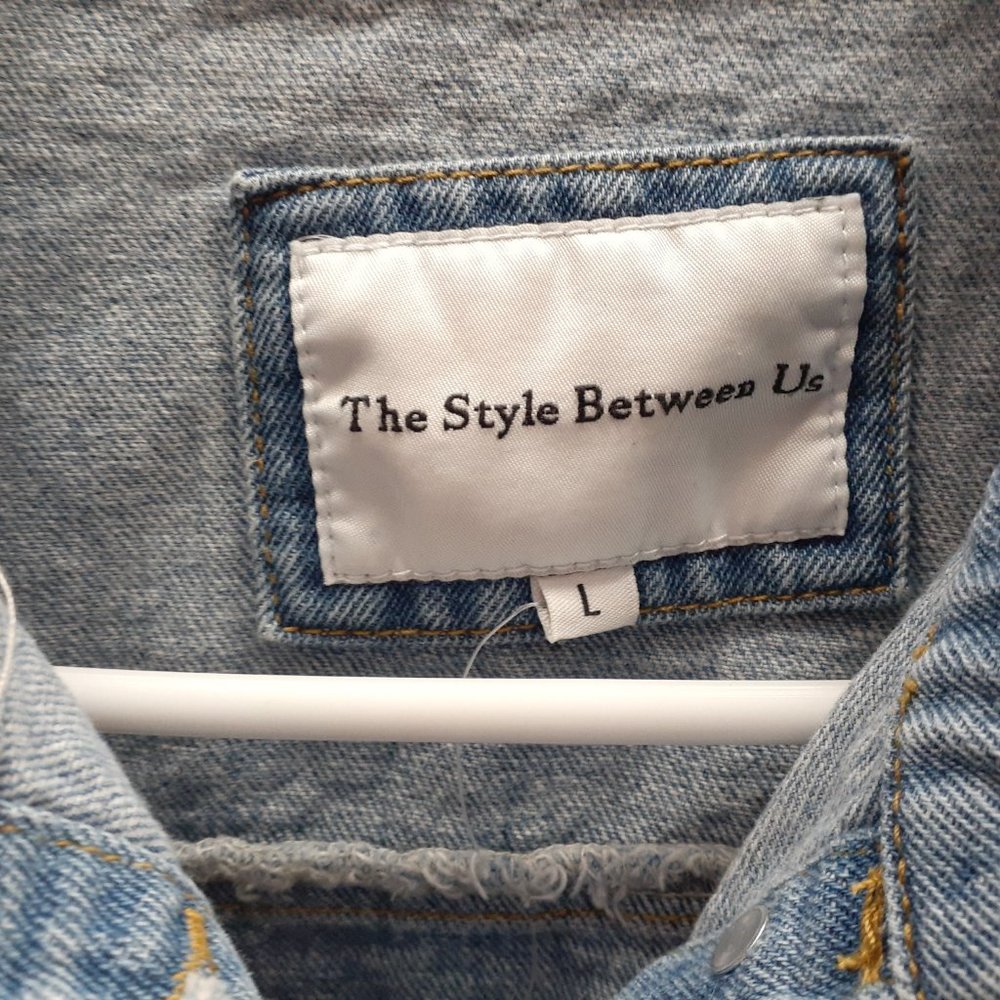 The Style Between Us Blingy Jean Jacket - Picture 3 of 3